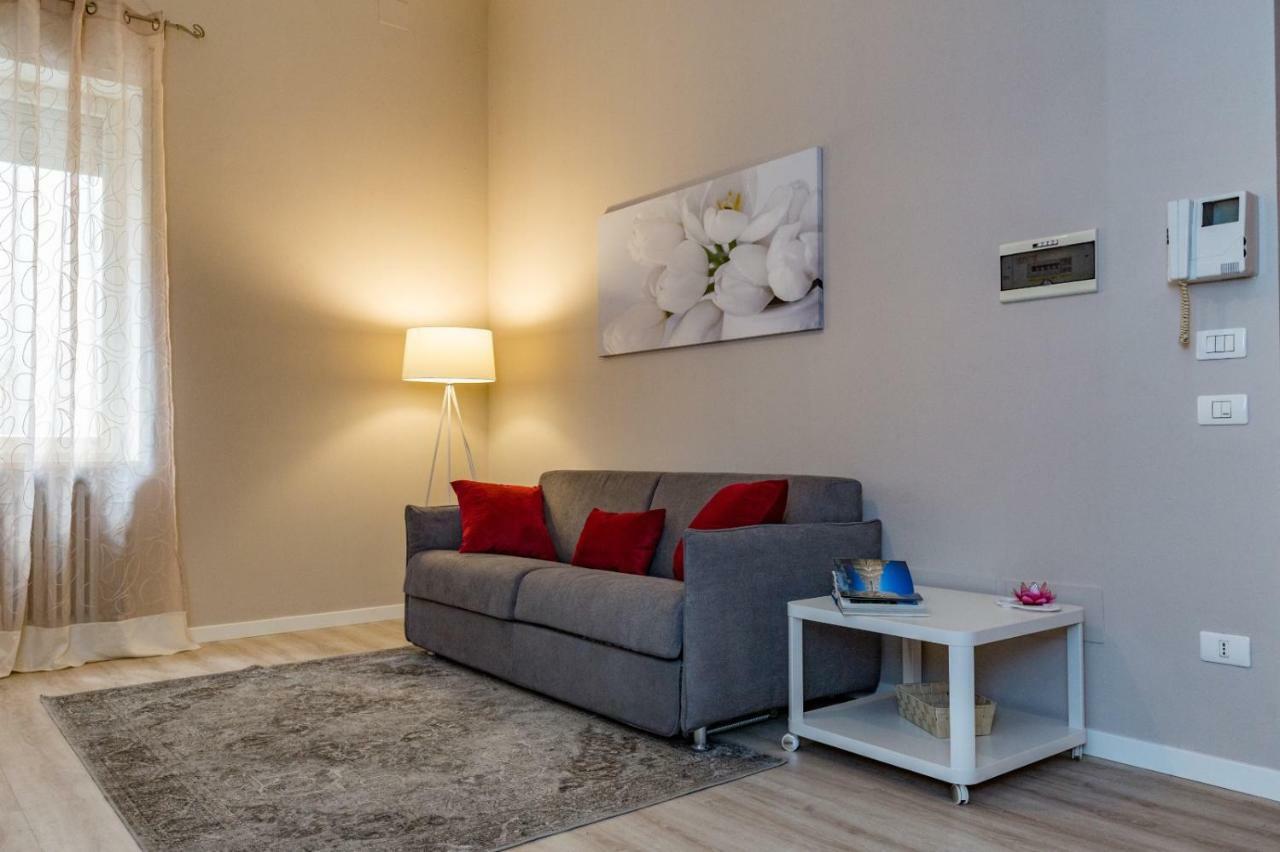 Romantic House Apartment