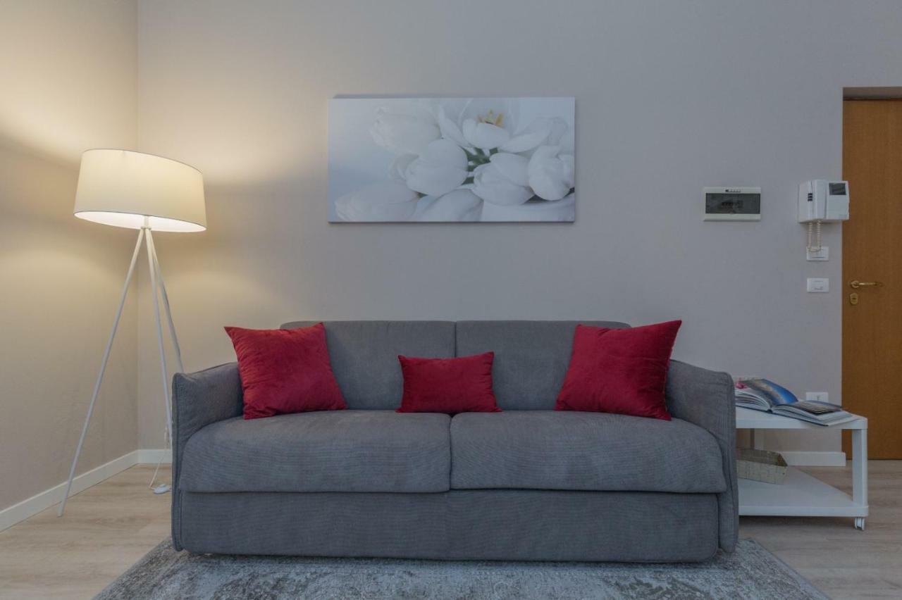 Romantic House Apartment